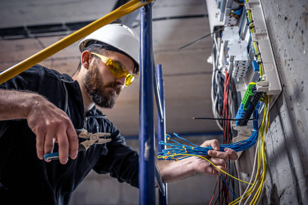 Best Licensed Electrician  in Oakley, KS