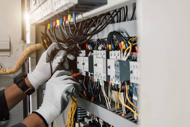  Oakley, KS Electrician Pros